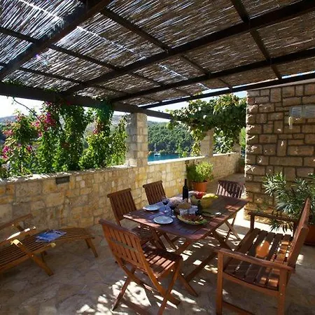 3 A-10, A-11 And A-12 , 4-4-6 Beds Apartment *