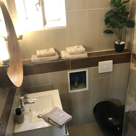 3 A-10, A-11 And A-12 , 4-4-6 Beds Apartment Bobovisca
