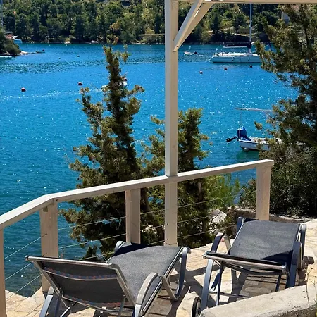 Appartamento 3 A-10, A-11 And A-12 , 4-4-6 Beds *